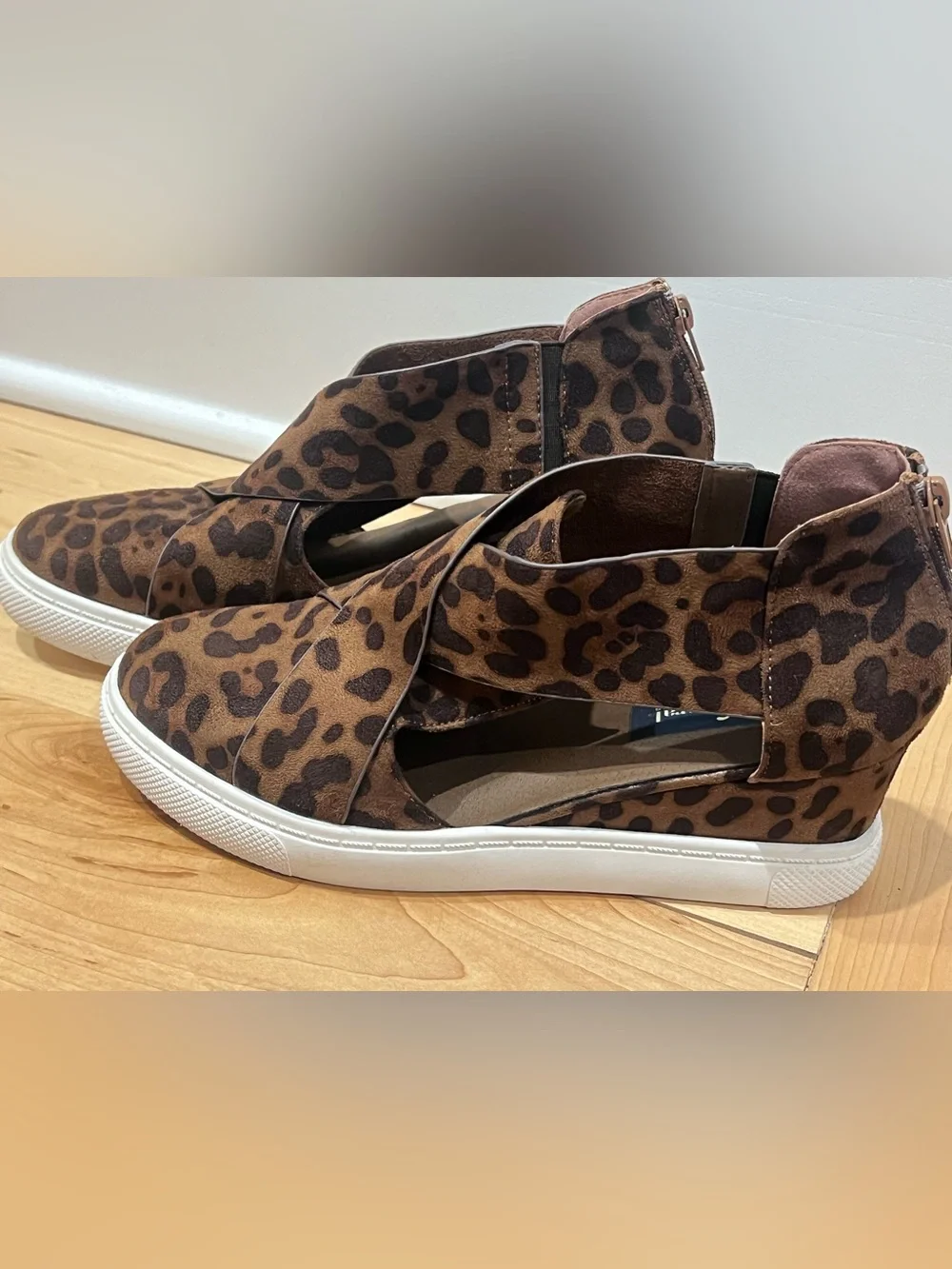 Natural Reflections Cheetah Print Wedge Sneakers- ladies size 9